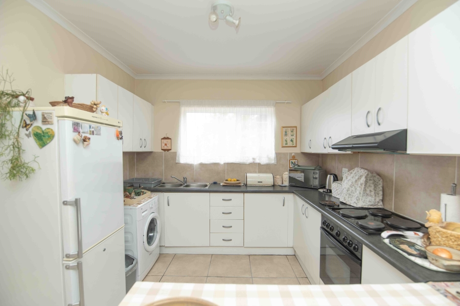 3 Bedroom Property for Sale in Parsonsvlei Eastern Cape